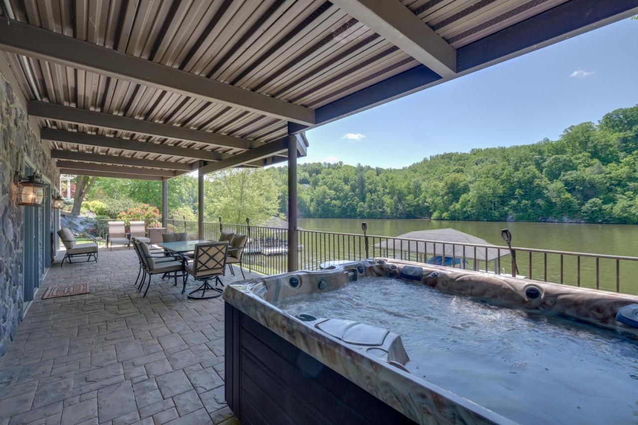 Waterfront Smith Mountain Lake Home With Boat Dock! Moneta Exterior photo